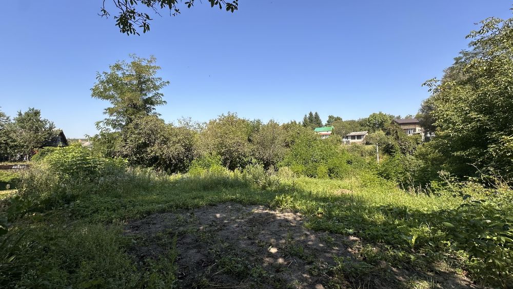 Продається капітальний будинок в Зарічанах з ділянкою та зручностями