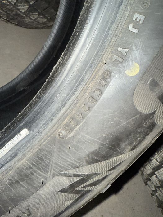 Шини зимові Bridgestone Blizzak DM-V3 265/55 R20