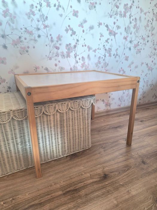 Stolik Stół biurko biureczko ikea Latt białe jasne