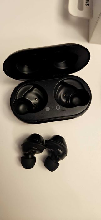 Samsung galaxy buds słuchawki