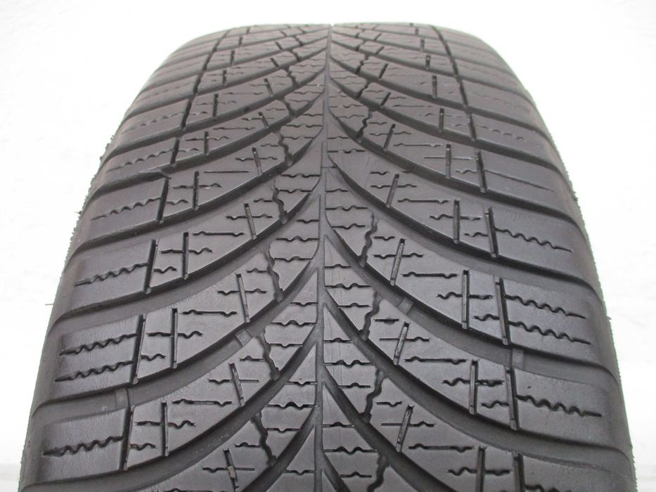 1x 205/55R16 Goodyear Vector 4seasons G3 5,8mm 23r.