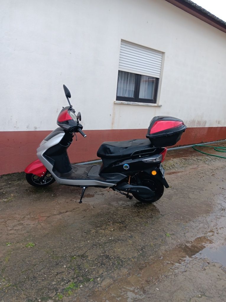 Mota eléctrica nova