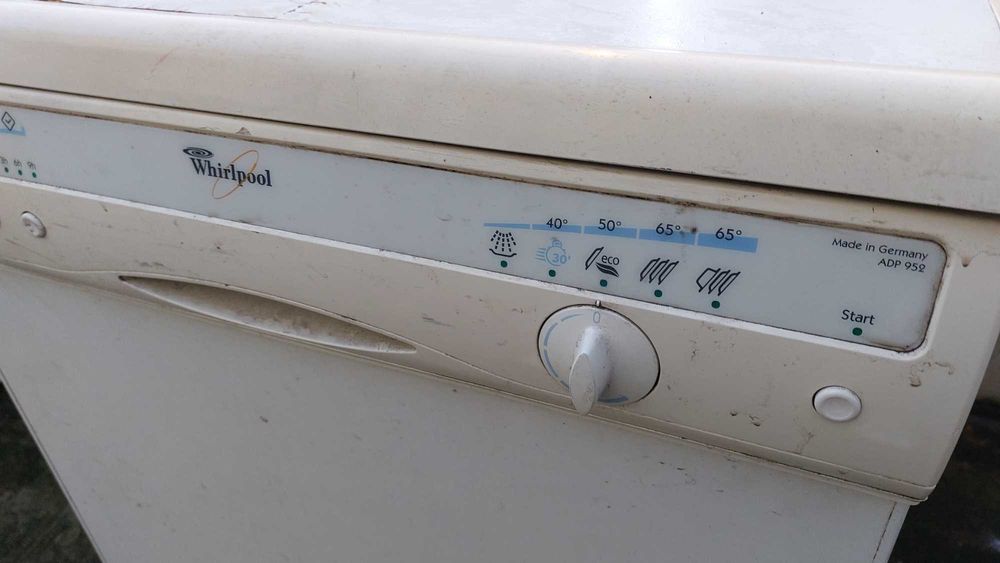 Avariada - Maq. Lavar Loiça WHIRLPOOL