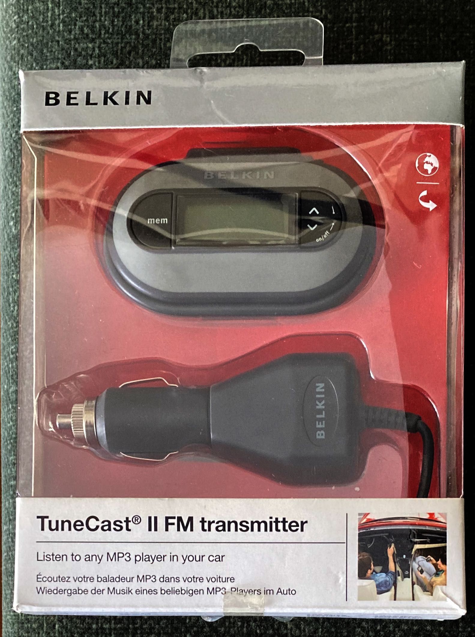 Transmissor Belkin TuneCast II (para leitor de MP3 no carro) (novo)