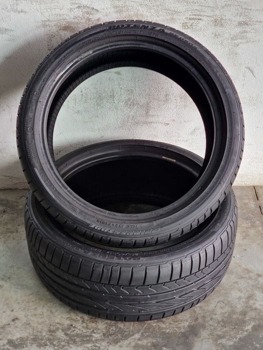 2 Pneus BRIDGESTONE Semi Novos 215/40R17