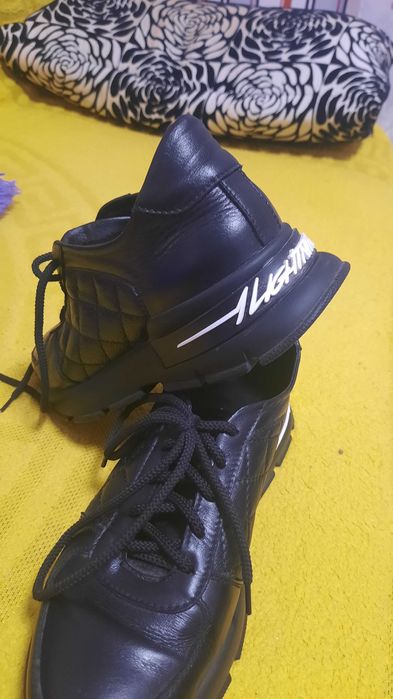 Кросівки шкіряні, кроси, кеди,