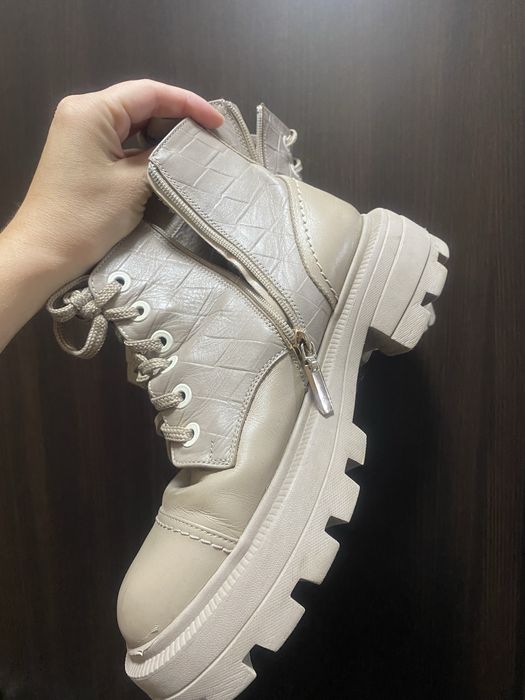 Демісезонні черевики 38-39 р