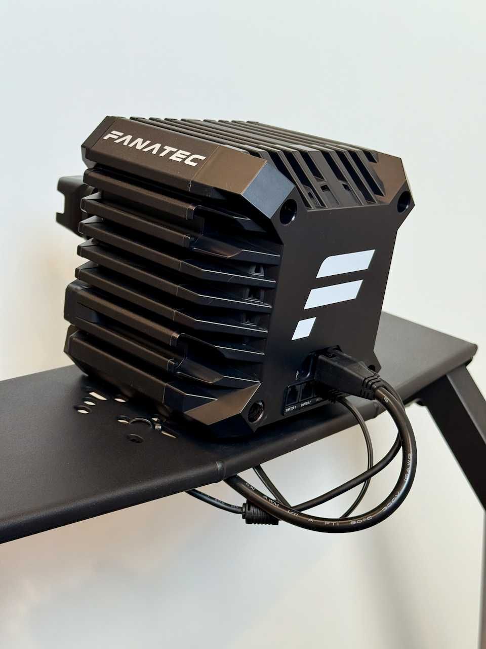 Osłona cover kabli bazy Fanatec CSL DD