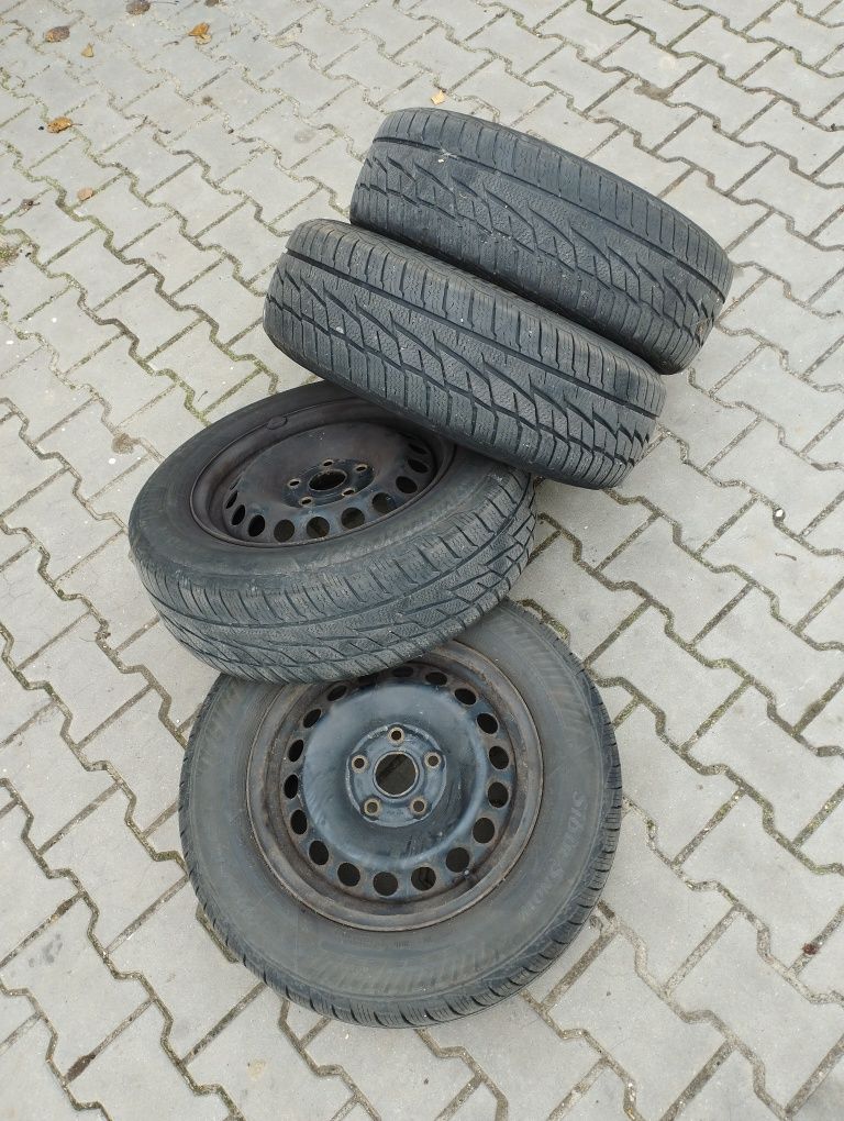 Opony zimowe 195/65 R15