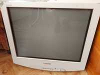 Sprzedam telewizor Sony trinitron z pilotem