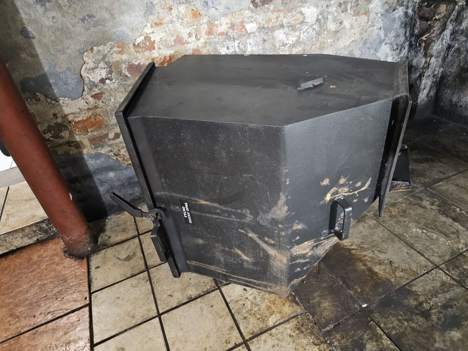 Pojemnik zasobnik węgla do podajnika, używany z 2013r