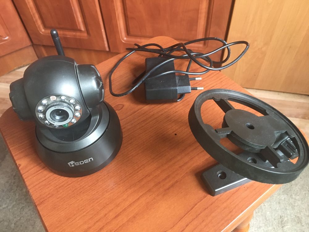 Французкая WiFi Камера наблюдения наружная IP Camera.