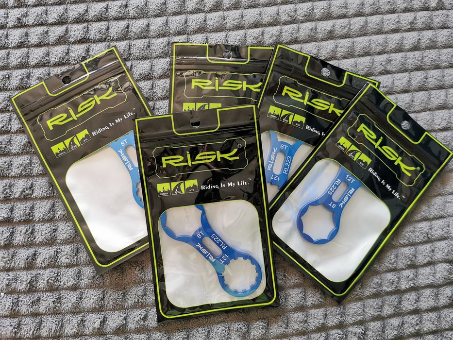 Klucz RISK do odkręcania korków amortyzatora 8t / 12t