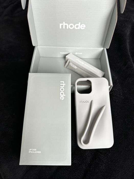 Rhode iPhone 13/14/14pro/15 grey & lip tint
