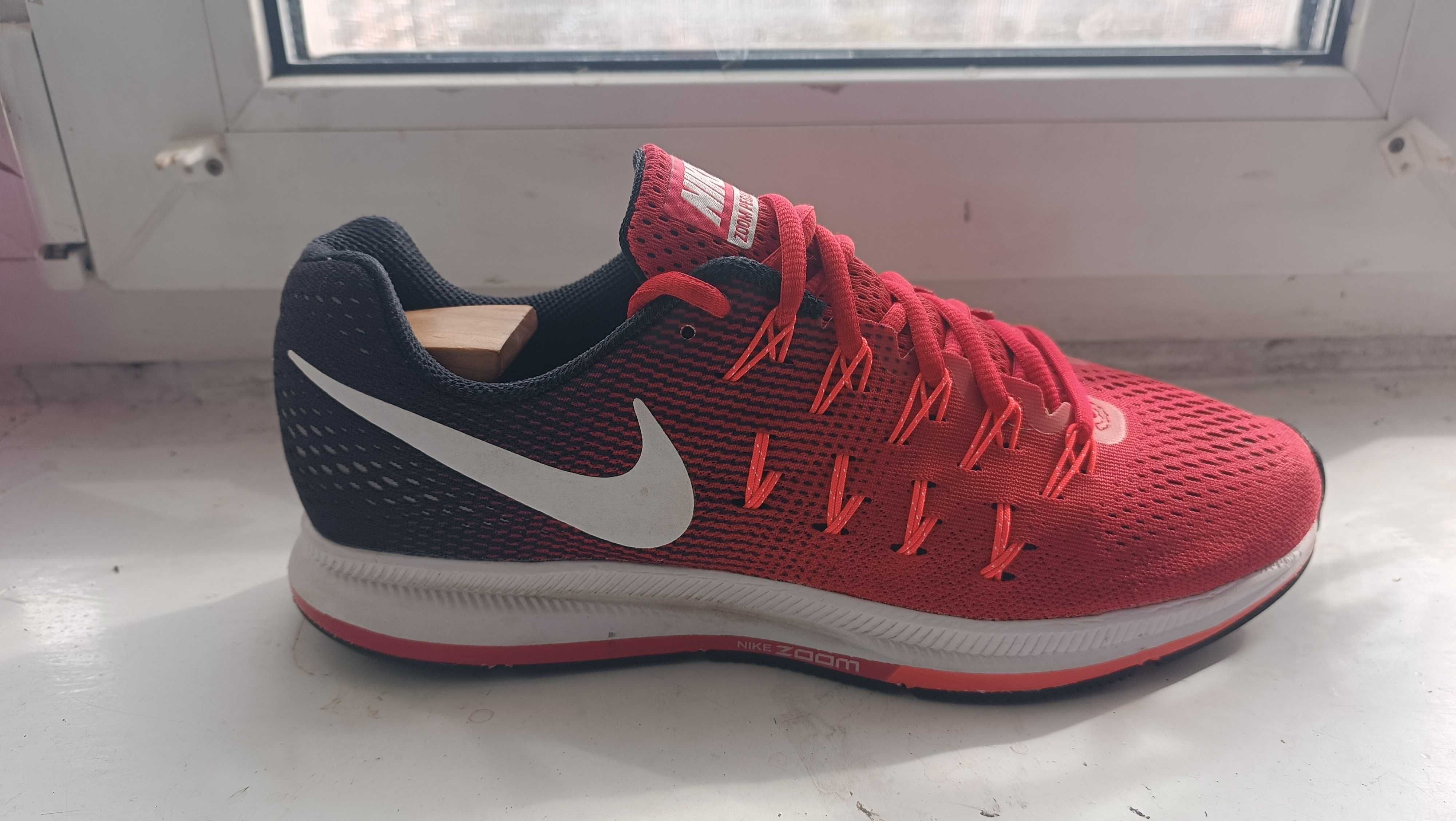 Кроссовки Nike AIR ZOOM PEGASUS 33.Оригинал.Р 43.27.5 СМ