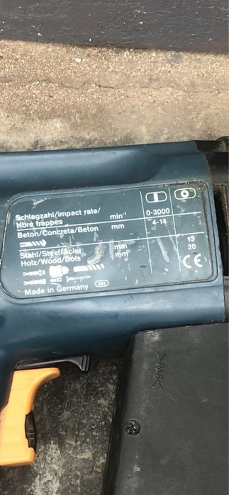 Перфератор бездротовий Бош 24