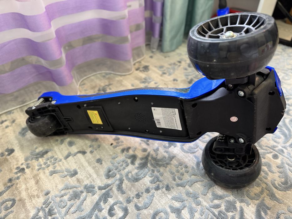 Самокат для дітей від 3 років Alpha Kids Generation