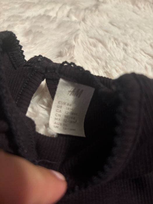 Czarna bluzka z krótkim rękawem t-shirt H&M r. 86