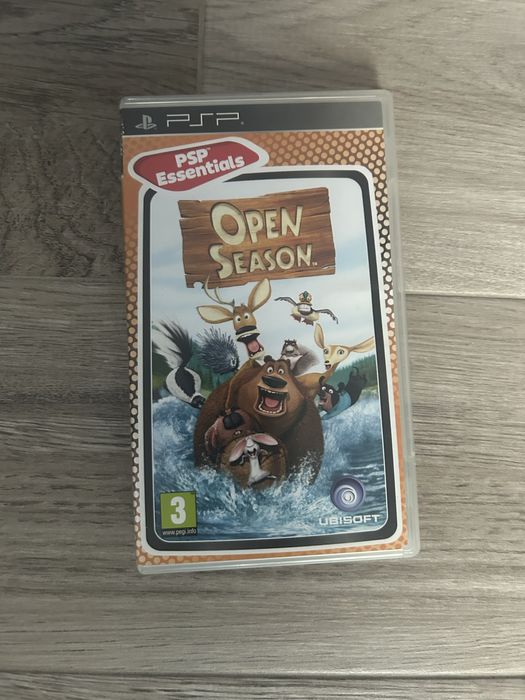 Jogos PSP (8 unidades com capa do disco parcialmente desgastada)