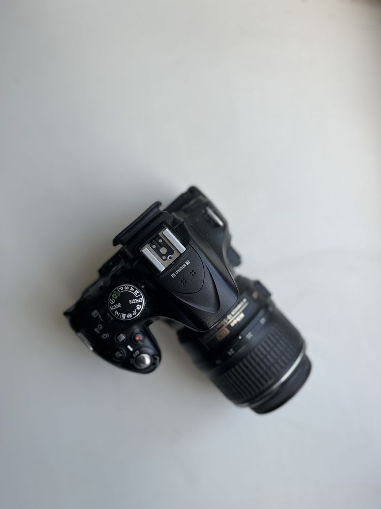 Продам nikon d5200 комплект