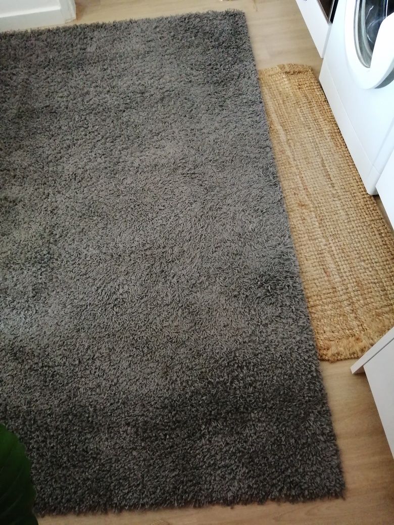 Tapete cinza IKEA