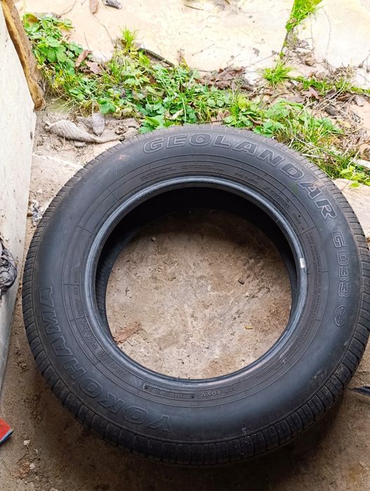 Продам комплект літньої авто резини