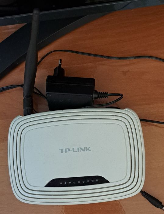 Роутер TP- L I N K