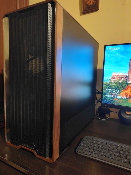 Elegancki PC i5-14600k 32gb ram 9070XT nvme 1TB