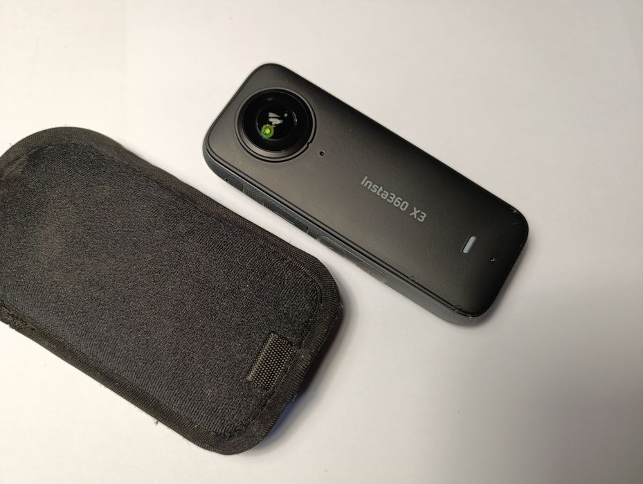Екшен камера Insta 360 x3