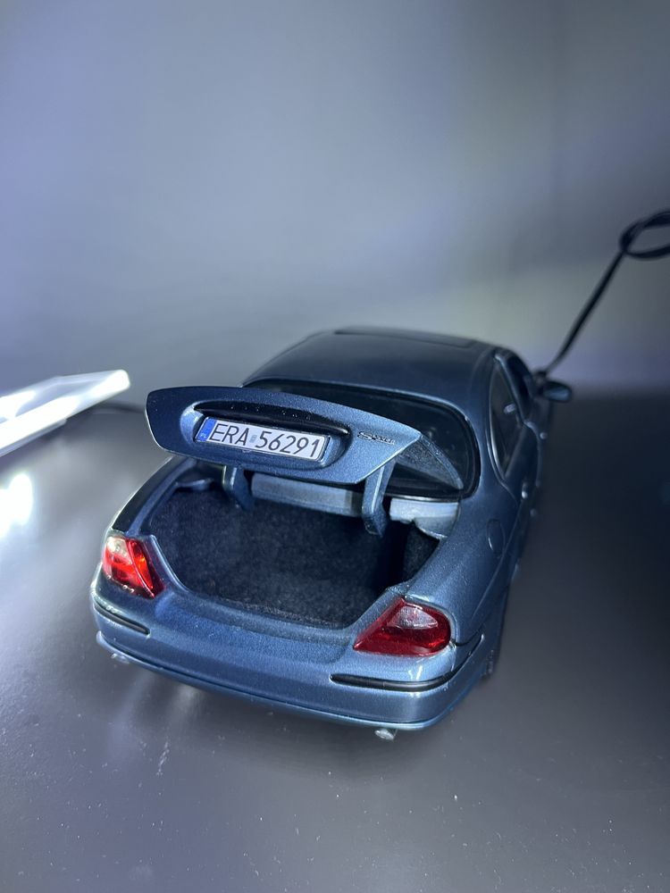 Jaguar s-type 1:18 maisto tuning