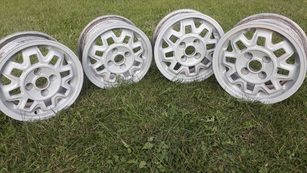 Продам диски R13 et45  4\100 AUDI .