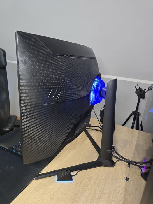 Monitor Samsung 32" 4K | Odyssey Neo G7 - MiniLED 1196 stref