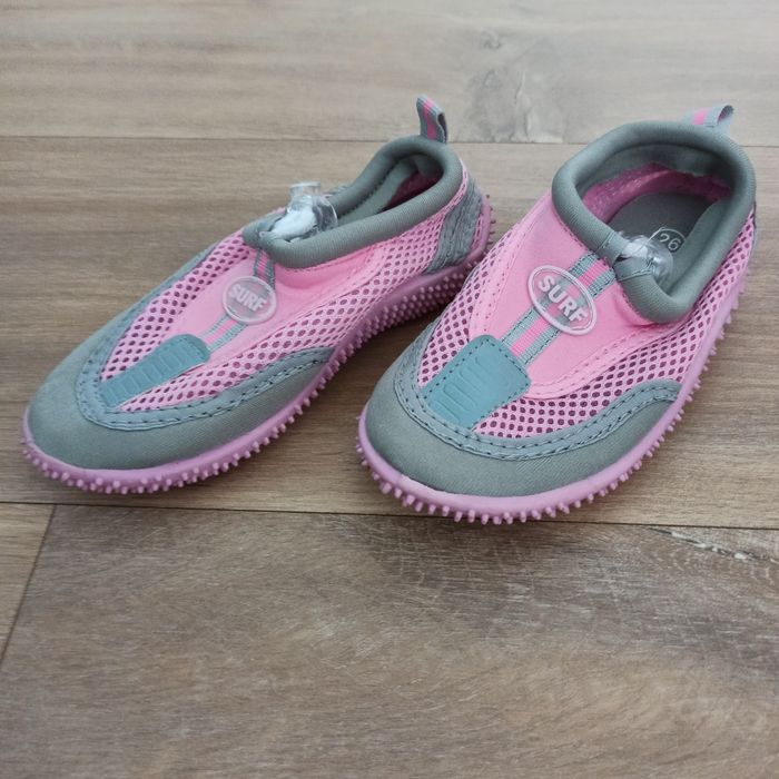 Buty do pływania 26