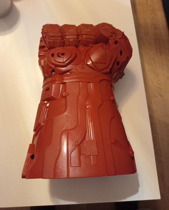 Rękawica Thanosa Thamos Marvel