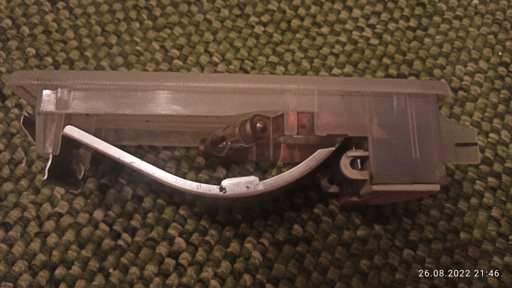 Плафон освещения салона Мерседес -190 ( W-201)