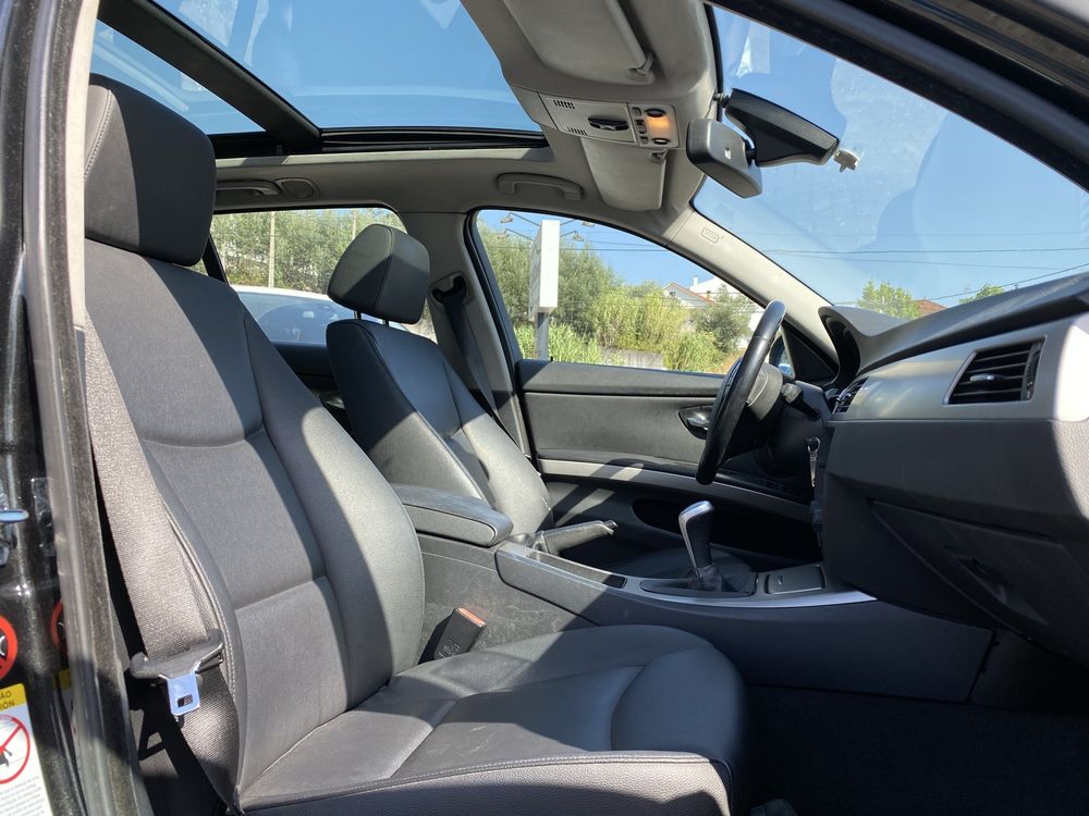 BMW 320d - Pele e Teto panorâmico - IUC 50E