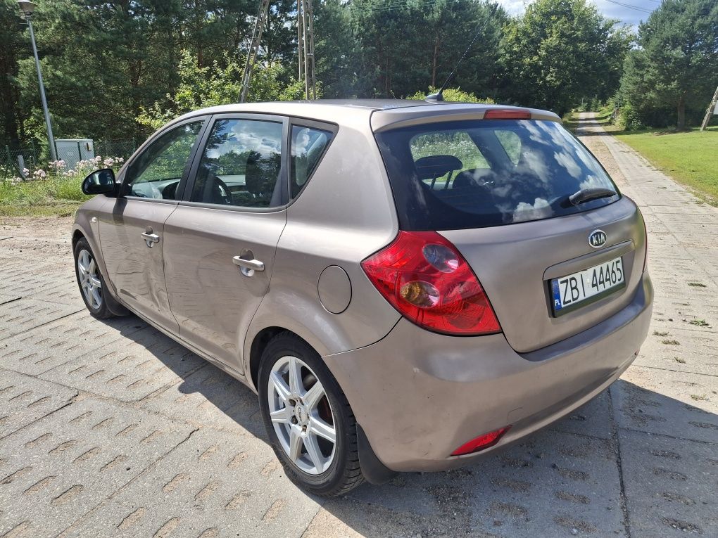 Kia Ceed 1.6crdi 2007r *opłaty na rok*Oszczędny*