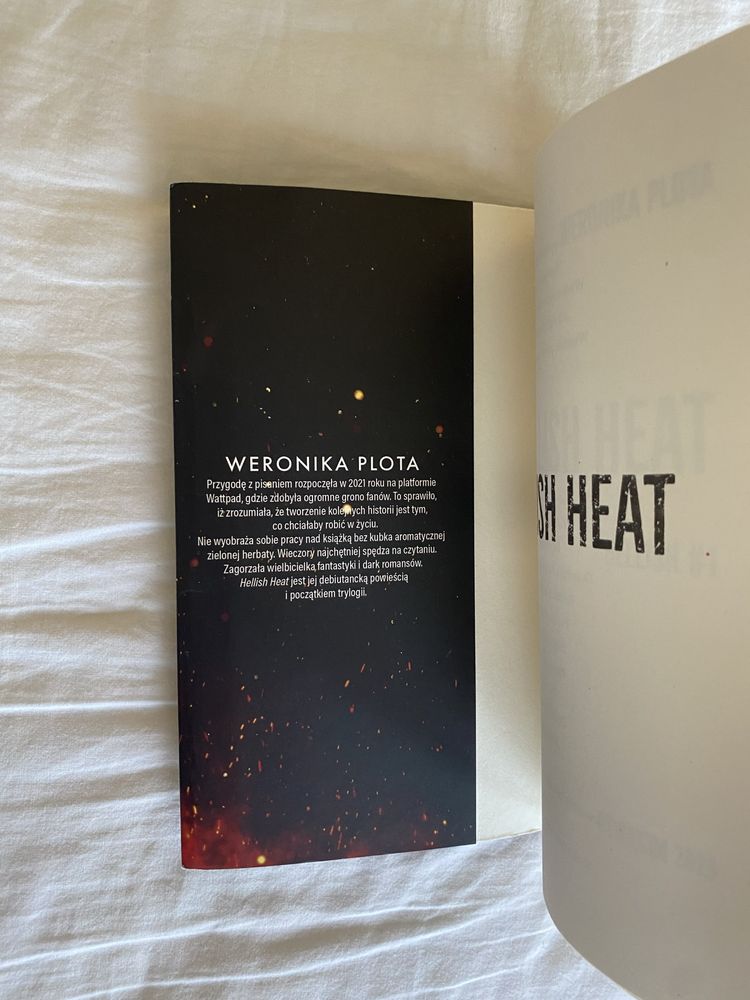 Hellish Heat (Hellish #1), Weronika Plota