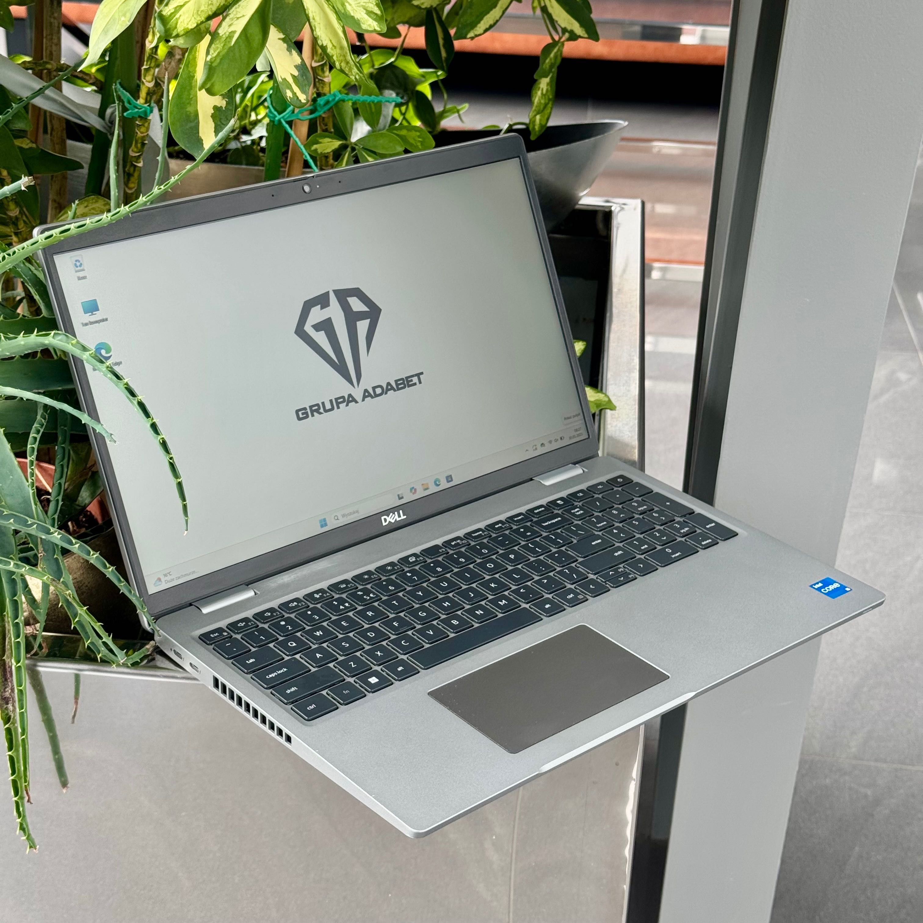 Dell Latitude 5540 i5-1350P 16GB 256GB 15.6"