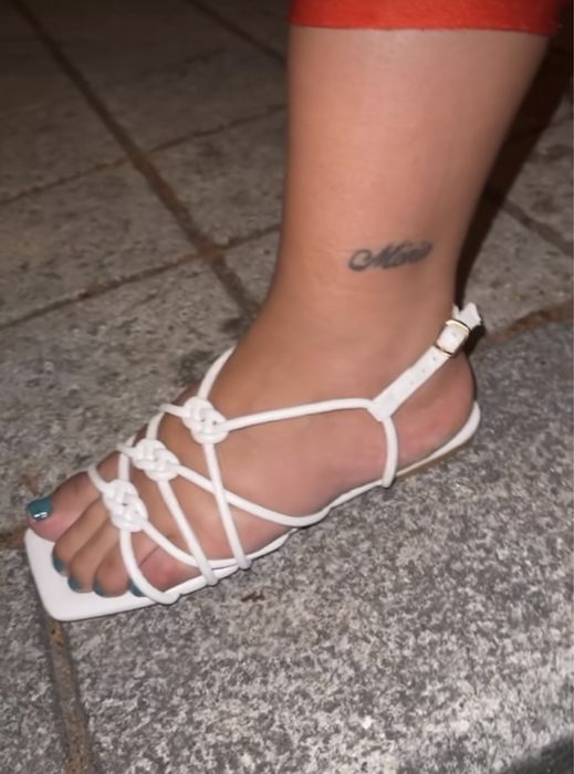 Sandália branca vários tamanhos