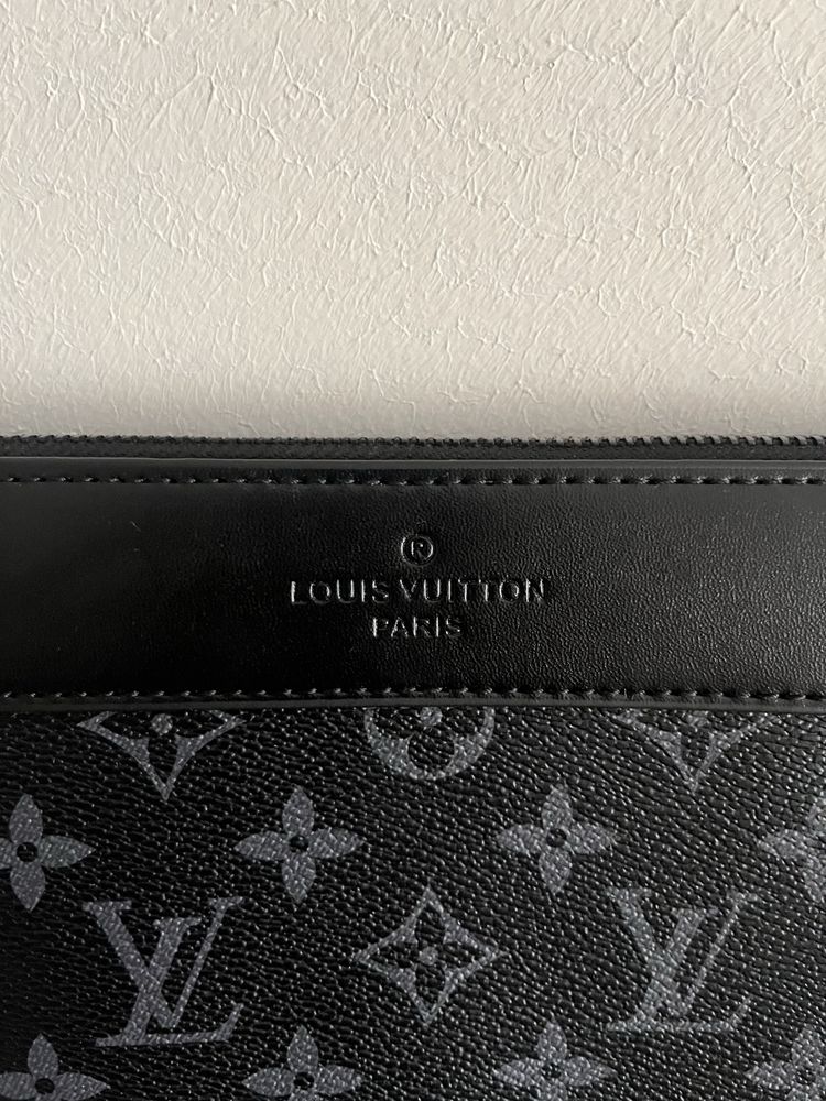 Louis Vuitton Pochette Voyage Souple