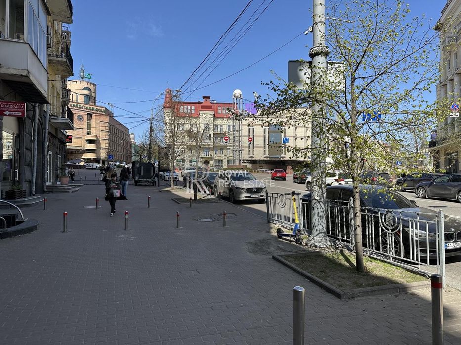 Продаж офісного приміщення Київ 10к 498м2 Голосіївський Центр