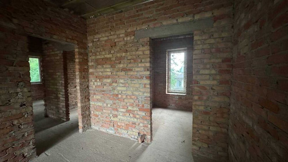 Дуплекс 120 м² із терасою та паркомісцем у затишній частині Бучі