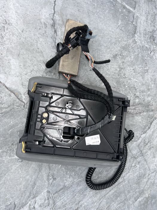 Підокітник З Телефоном БМВ Е39 Подлокотник Видвижний BMW 5 Серія