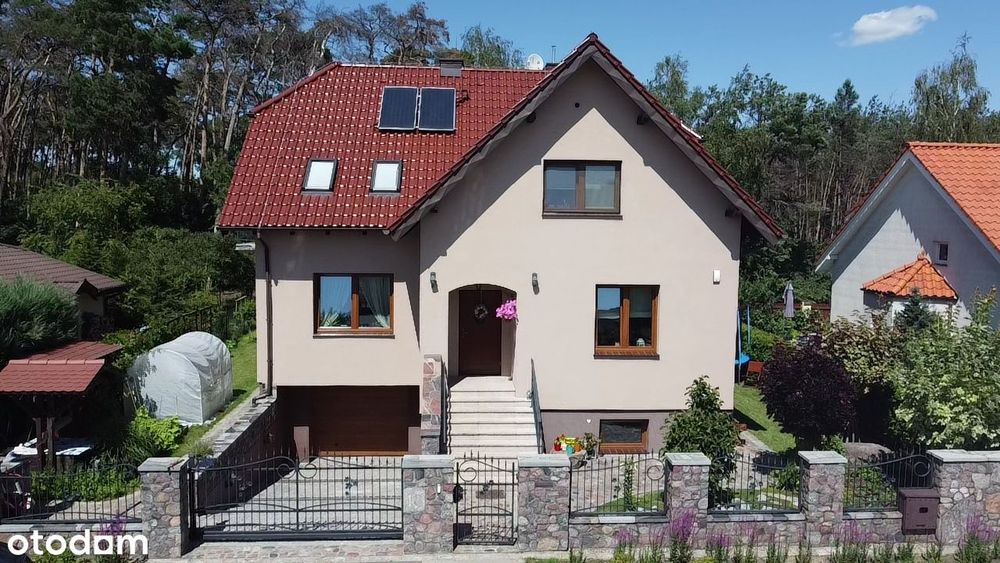 Dom przy lesie Promnice, Czerwonak