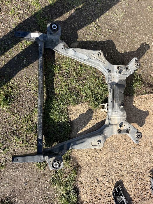 Передній підрамник Форд ЕДЖ 2.7 21рік