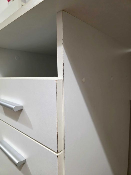 Biurko białe z szufladami