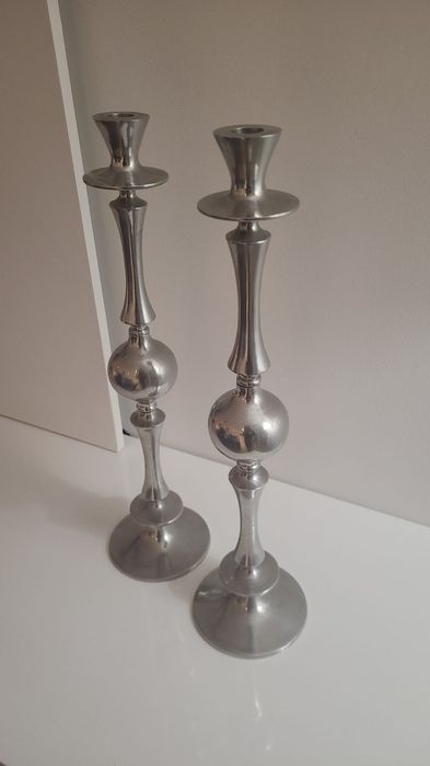 2 Castiçais de aluminio AREA