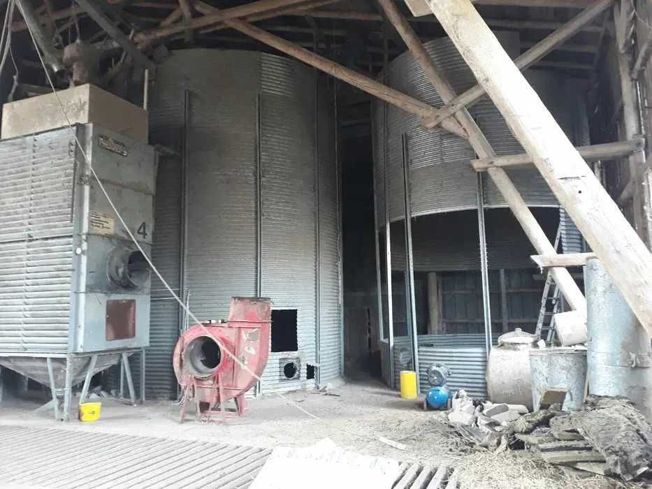 Silos zbozowy pod dach