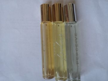 Trzy próbki perfum